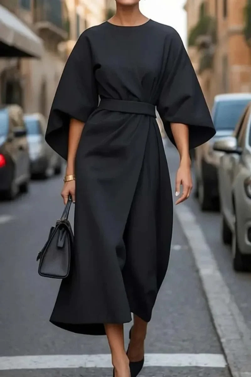 Binta - Elegant dress With Cap Sleeves and Belt